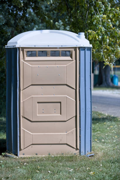 Portable Toilet Options We Offer in Schiller Park, IL